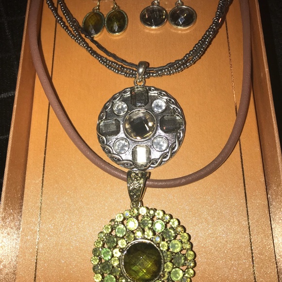 🔥Necklace/earring twin set by Erica Lyons - Picture 2 of 6